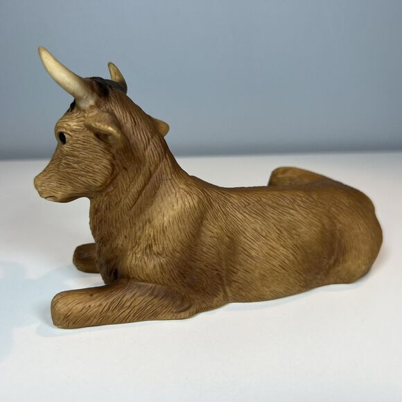 Kirkland Nativity Replacement Porcelain Sitting Bull Ox Set 75177 - Picture 3 of 5